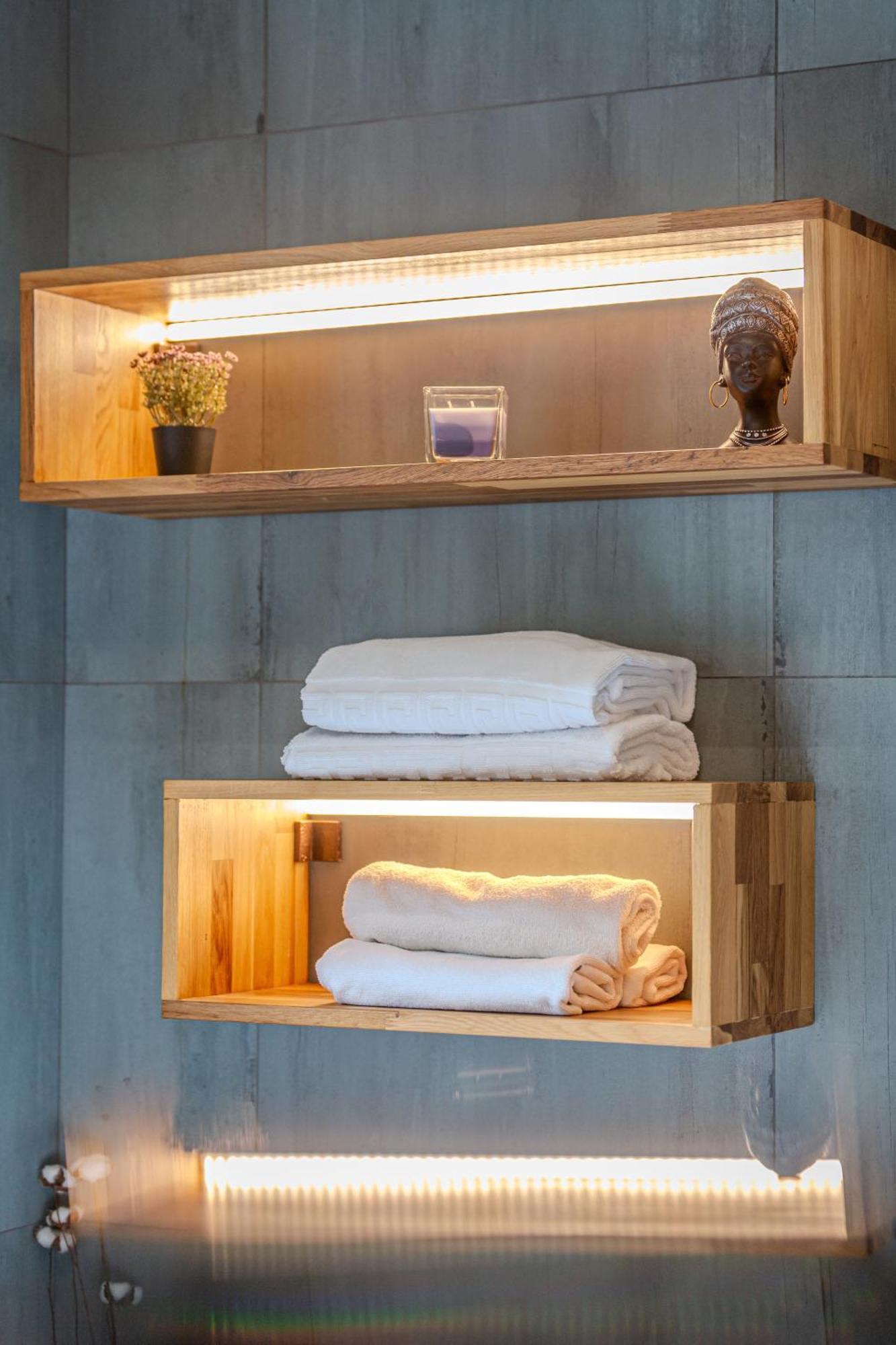 Lagom - Hot Tub Hideout Брашов Екстер'єр фото